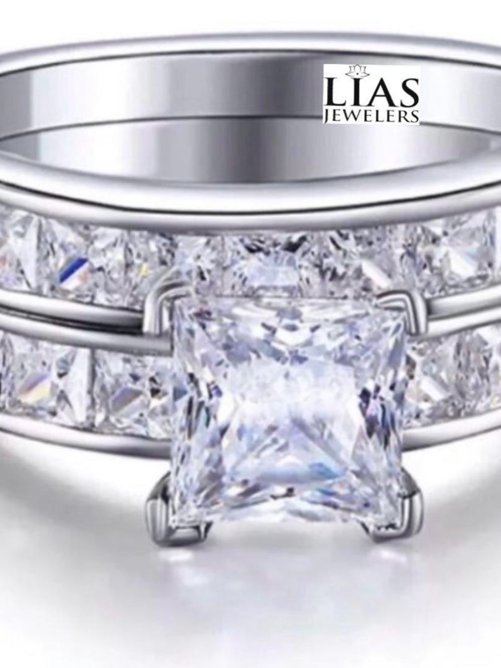New 18k white gold wedding ring set